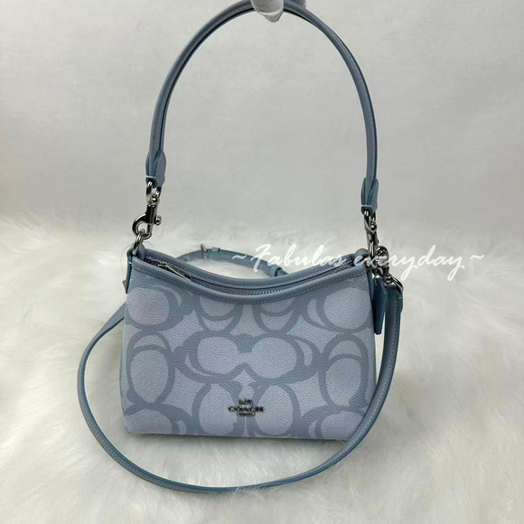 Coach Laurel Small Shoulder Bag In Sketch Signature Canvas In Ice Blue CBI05 NWT - Picture 1 of 9